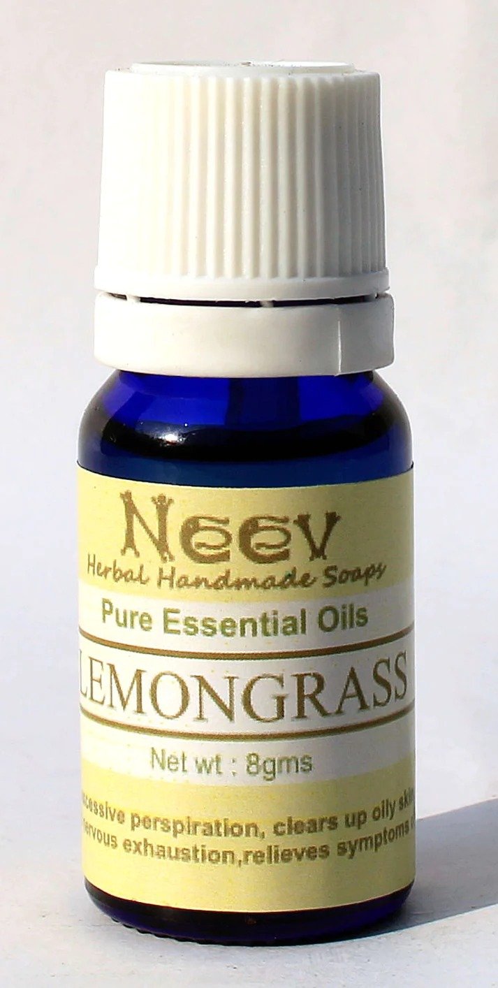 Neev Herbal Lemongrass Essential Oil