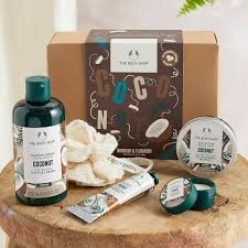 The body shop Nourish & Flourish Coconut Gift Box