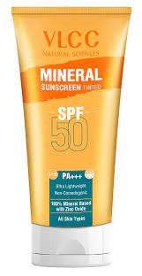 VLCC Mineral Sunscreen Tinted SPF 50 PA+++